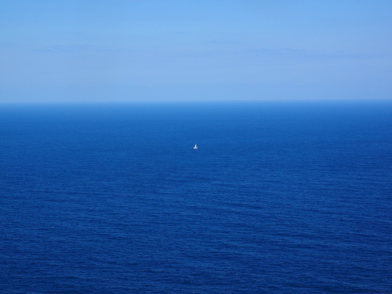 tranquil scene, idyllic, no people, sea, waterfront, middle, tranquility, lost, alone, white, sky, wide, 4K, ocean, day, boat, nature, horizon over water