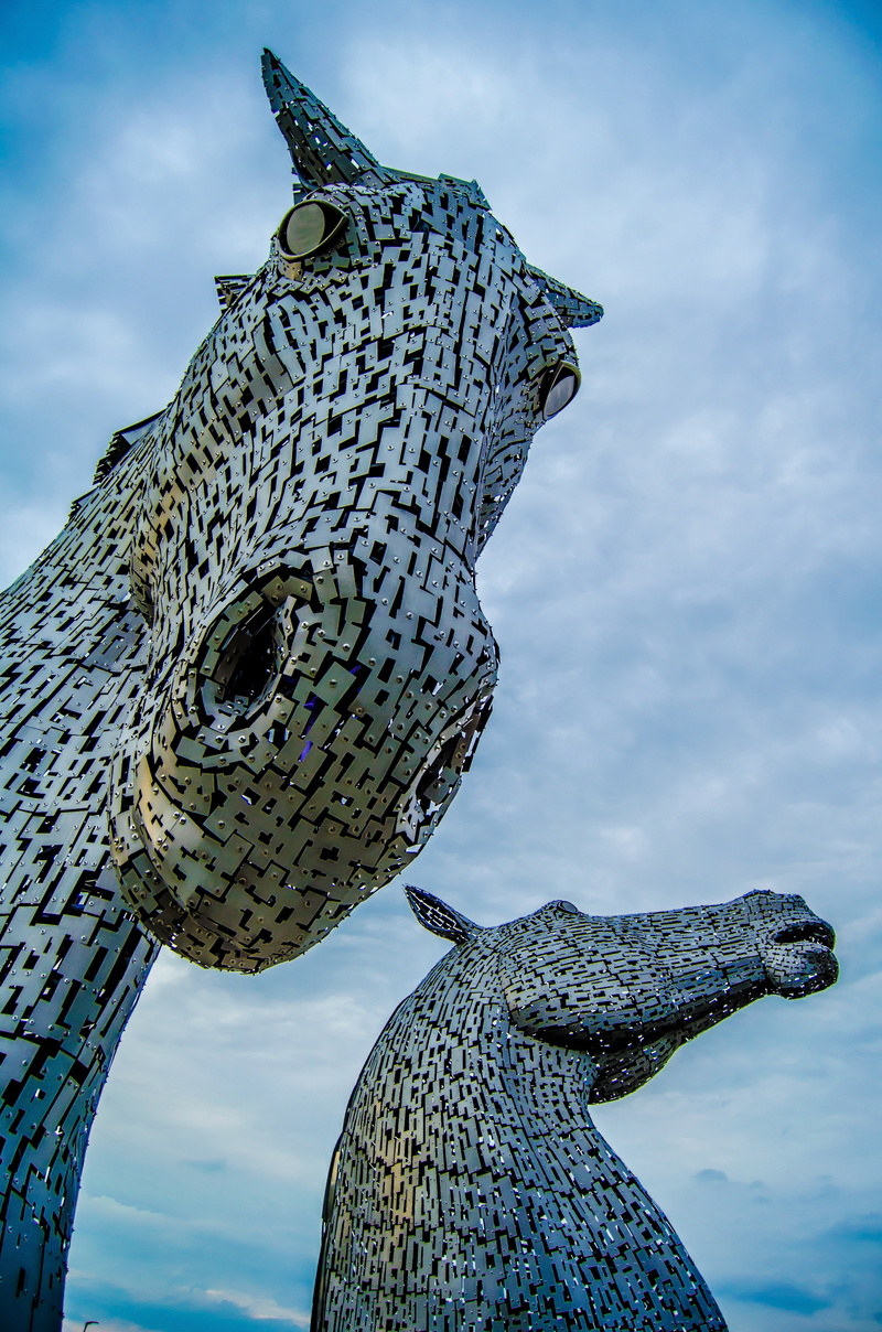 sculpture, kelpies, 4K, united kingdom, cloud - sky, scotland, no people, horses, creativity, low angle view, sky, natural pattern, focus on foreground