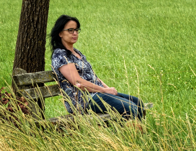 green color, romantic, sitting, bench, alone, women, day, real people, wait, nature, seat, contemplation, individually, harmony, beautiful woman, three quarter length