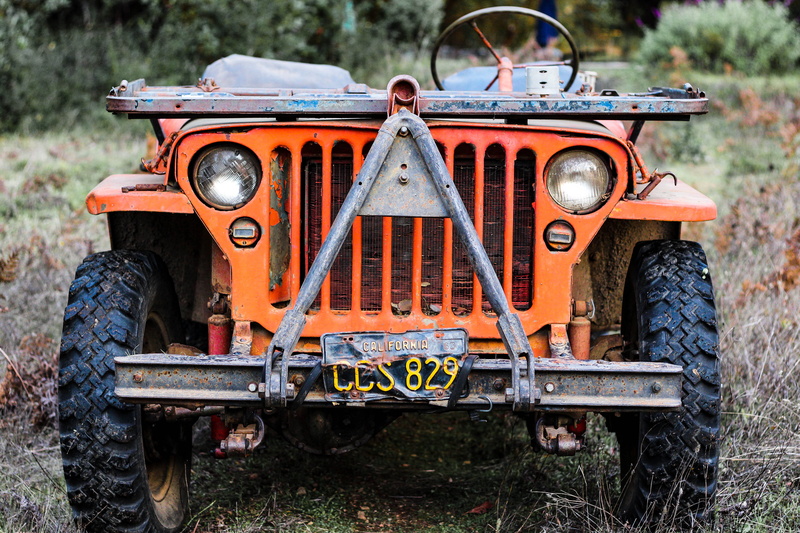 mode of transportation, no people, motor vehicle, 4K, wheeled vehicle, land vehicle, nature, brown, photography, day, front view, agricultural machinery