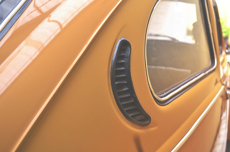 vehicle, car, automobile, travel, extreme close-up, daytime, accessory, transportation, motor vehicle, accessories, clean, headlight, window, close-up