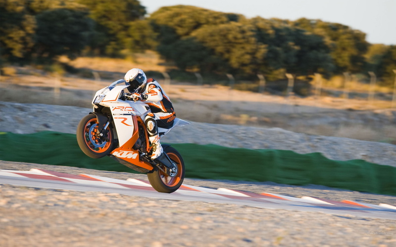 Vehicles, KTM RC8, 2K