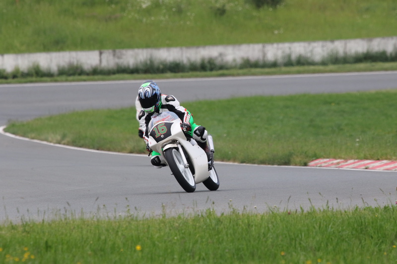 sport, german championships, biker, sports race, competition, helmet, one person, plant, schleiz triangle, outdoors, 125cc honda, speed, transportation