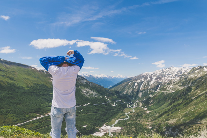 casual clothing, 5K, landscape, one person, scenics - nature, james bond, mountain, rear view, outdoors, blue, front, snow, cloud, person, warm, three quarter length