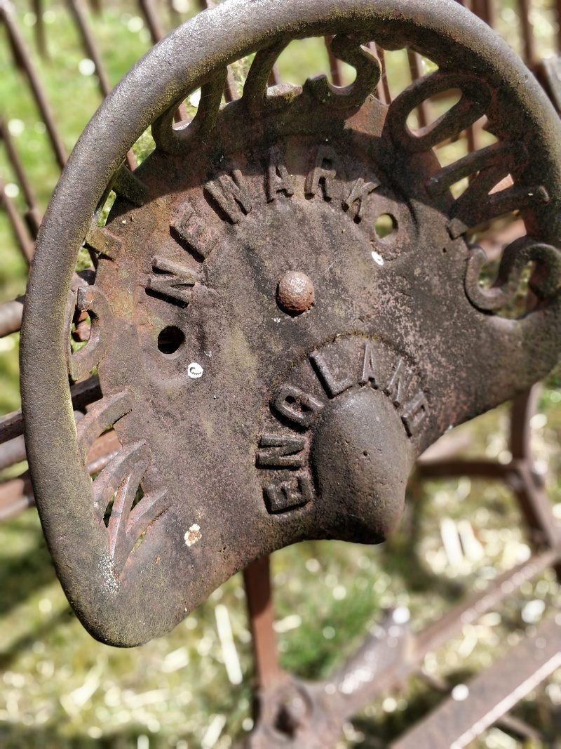 geometric shape, text, machine part, sunlight, rust, glencoe, united kingdom, design, close-up, farm machinery, wrought iron, 4K, machinery, glencoe visitors centre