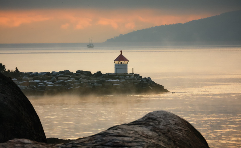 sunset, place of worship, built structure, white, sky, spirituality, hour, belief, outdoors, religion, 2K, water, rock - object, architecture, lighthouse