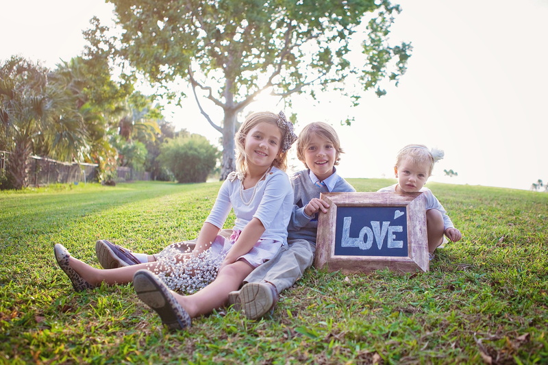 4K, people, emotion, outddors, grass, full length, gradd, sister, brother, boys, family, grandfather, women, plant, offspring, child, cheerful, females