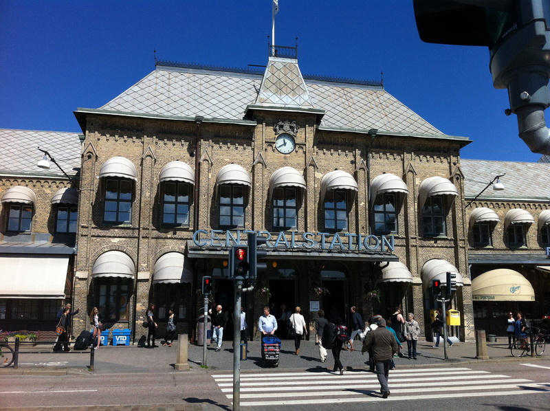 clock, crowd, large group of people, city, adult, göteborg, Station, sweden, women, 2K, real people, group of people, building, Göteborg, architecture