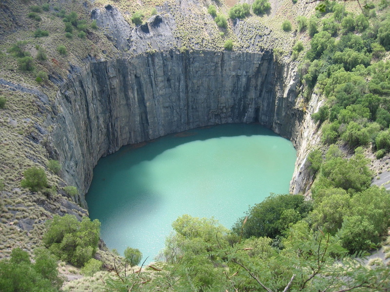 lake, scenics - nature, de beers, Diamond, scenics, hole, diamond, trees, Kimberley, outdoors, river, northern, natural arch, rock, big, daytime, day, aerial