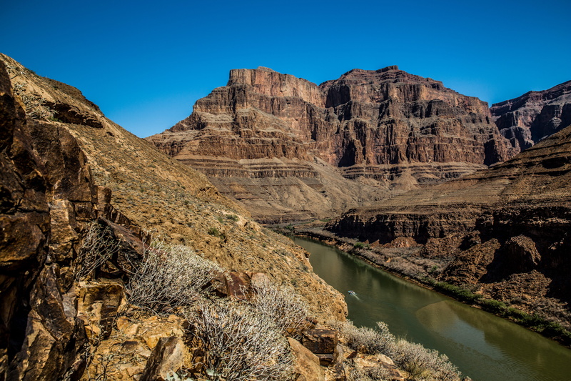 mountain range, sky, river, tranquil scene, eua, architecture, mesa, reflection, mountain, valley, las vegas, scenics - nature, rock formation, tranquility