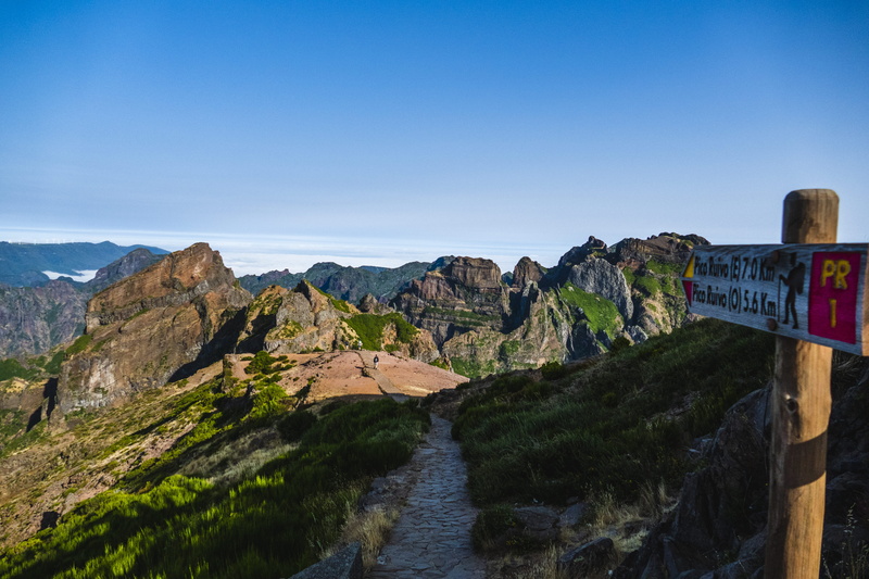 outdoors, text, day, hike, mountain range, portugal, water, nature, beauty in nature, pico do arieiro, pico ruivo, sky, no people, 5K, tranquil scene