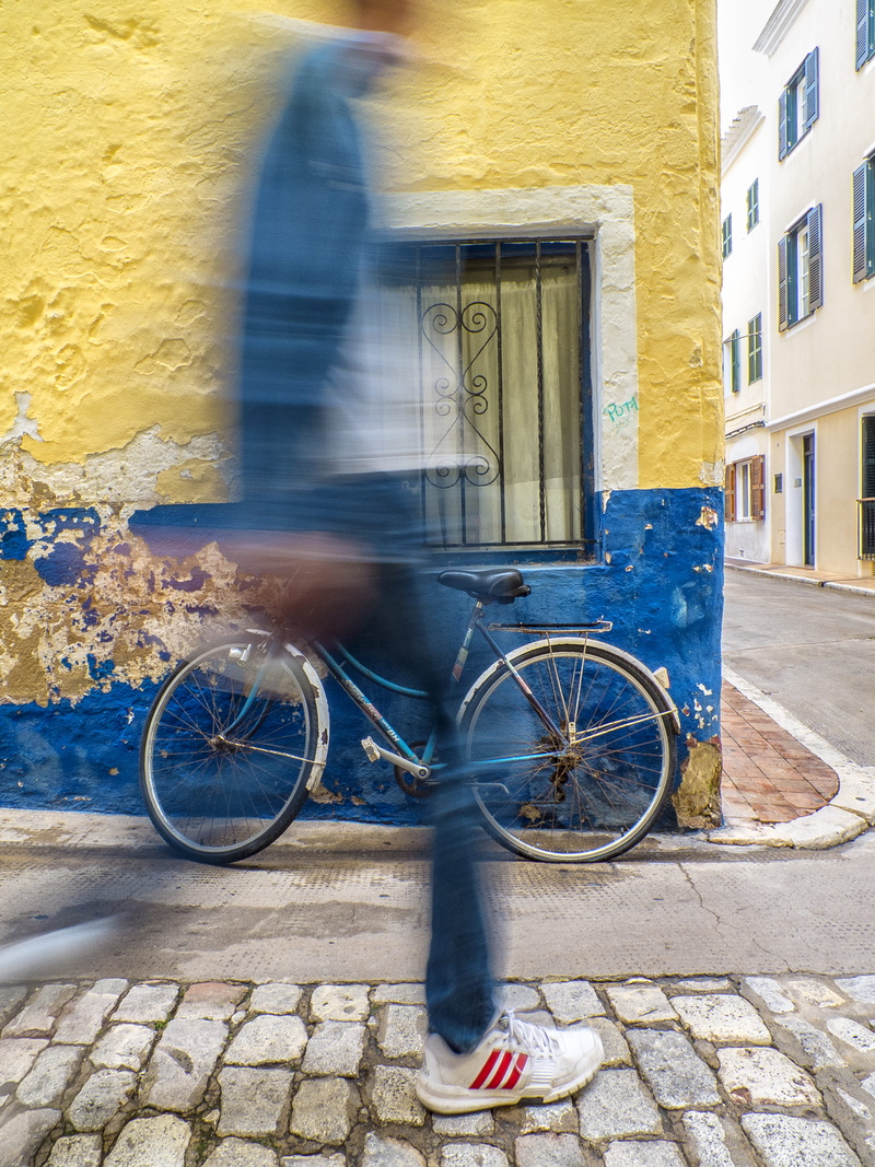 ride, city, outdoors, 4K, path, clothing, motion, activity, machine, time, blurred motion, spoke, flagstone, vehicle, bike, wheel, pavement, one person