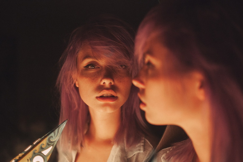 Skye Thompson, Ruby James, mirror, portrait, dyed hair, freckles, women, model, pink hair, profile, face, looking at viewer, 1080P, reflection