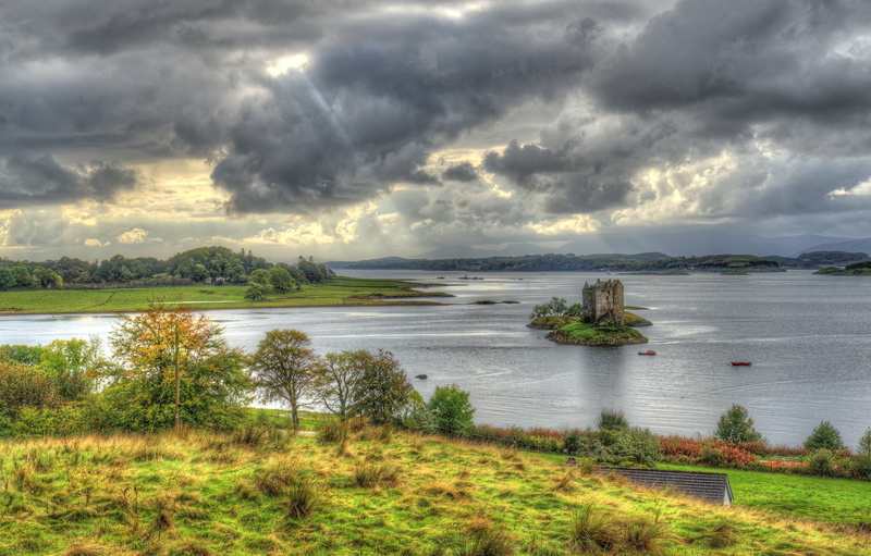 the rays of the sun, the sky, Bank, plant, day, 4K, tranquil scene, tree, cloud - sky, ominous, castle, non-urban scene, clouds, Scotland, tranquility