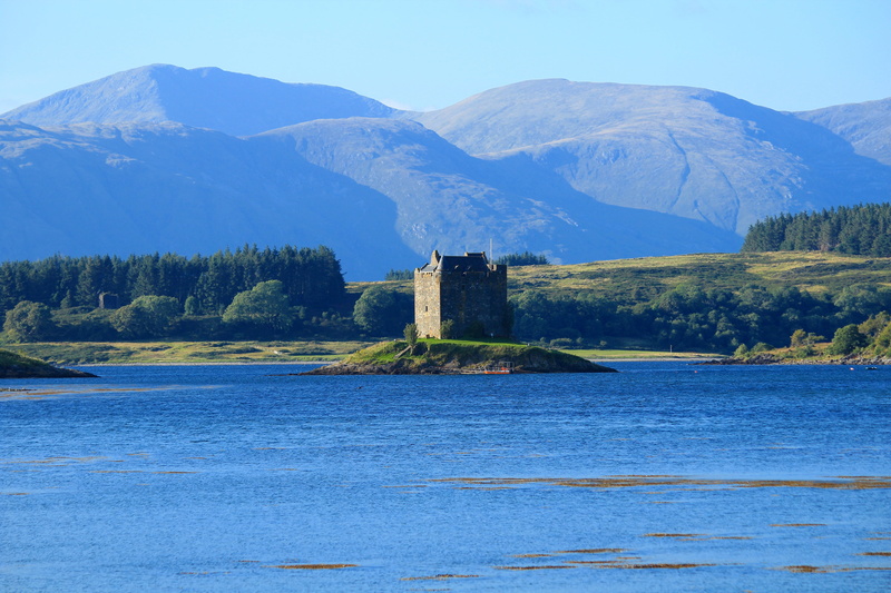 lake, no people, highlands and islands, beauty in nature, land, outdoors, landscape, 5K, plant, blue, travel destinations, tree, sky, castle, building