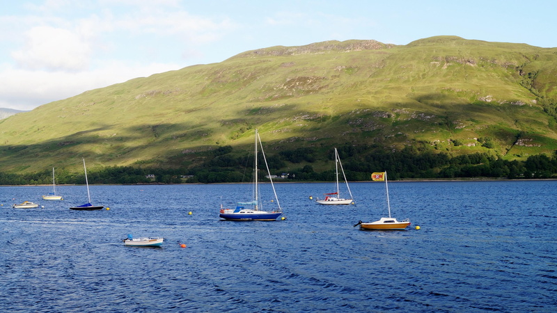pole, outdoors, non-urban scene, waterfront, nautical vessel, tranquility, anchored, water, boats, landscape, yacht, loch linnhe, sea, sailboat, 4K, mode of transportation