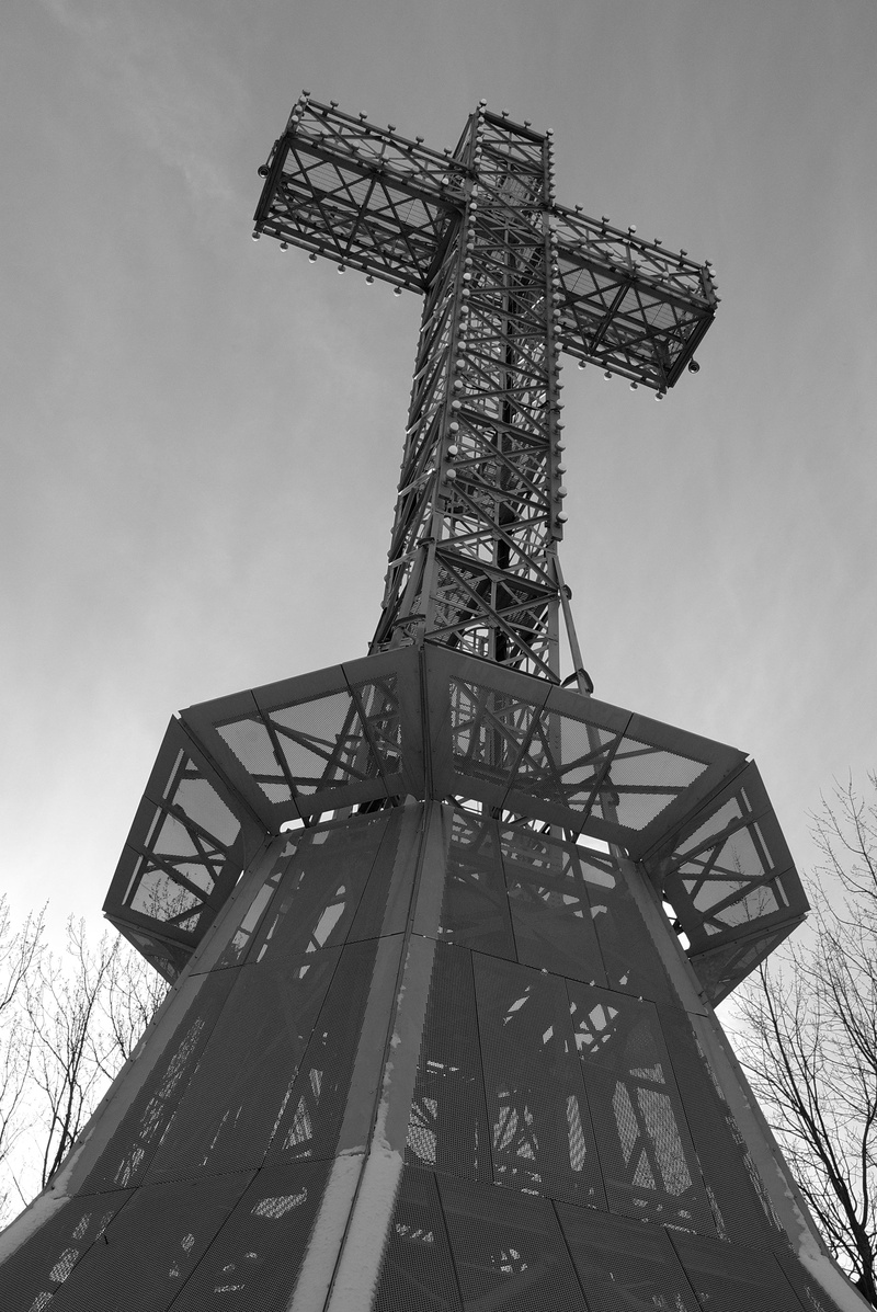 construction crane, canada, day, winter, built structure, grid, forest, symbol, tree, aesthetic, history, monument, no people, mount-royal, 4K, vatican