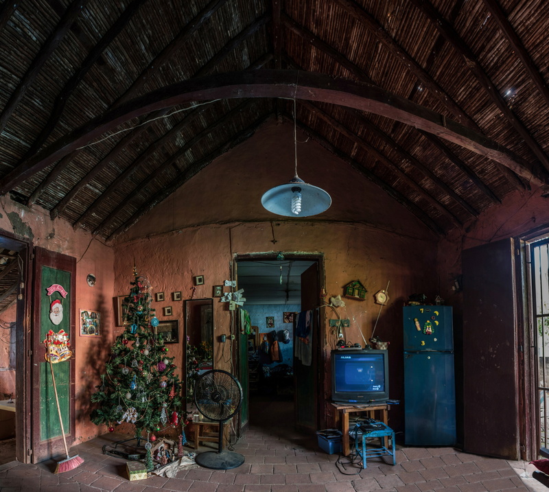 architecture, electric lamp, furnishing, building, day, decor, old, top, beside, flooring, domestic room, crt, black, nature, rooms, margarita, empty, interior