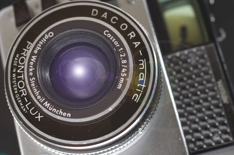 camera, optical instrument, close-up, machine, vintage, alloy wheel, camera lens, wheel, technology, photographic equipment, keyboard, photograph, computer