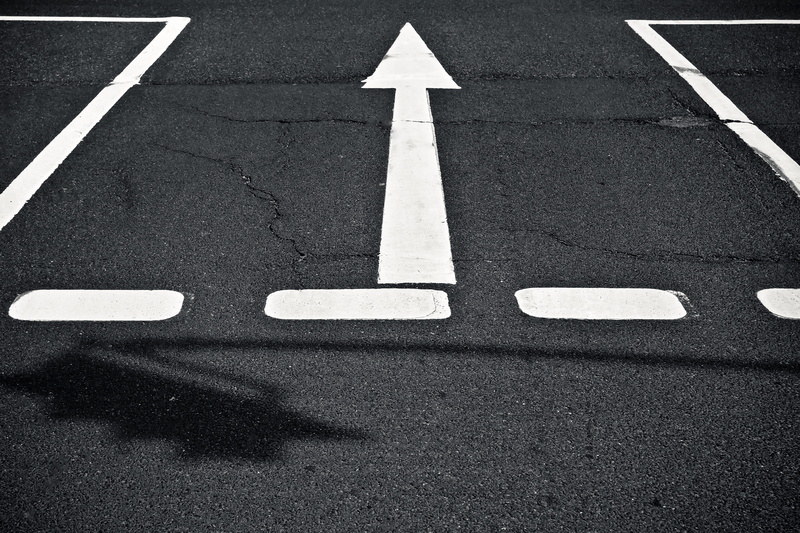 communication, black and white, contrast, mark, traffic, track mark, marking, day, the way forward, arrow, directional sign, street, traffic lights, grey
