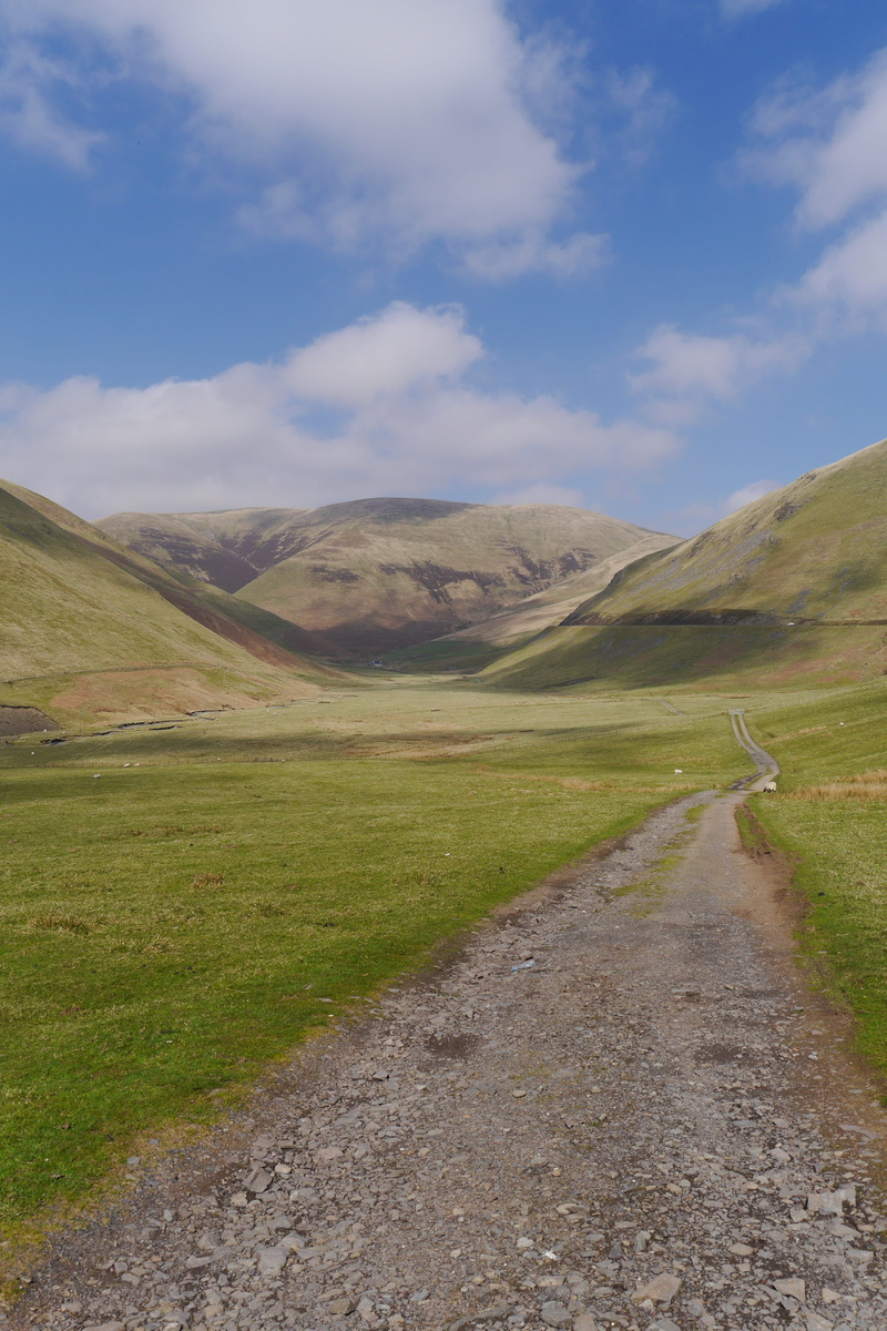 scottish, transportation, non-urban scene, valley, field, scenics, outdoor, tranquility, farmland, agriculture, diminishing perspective, day, direction