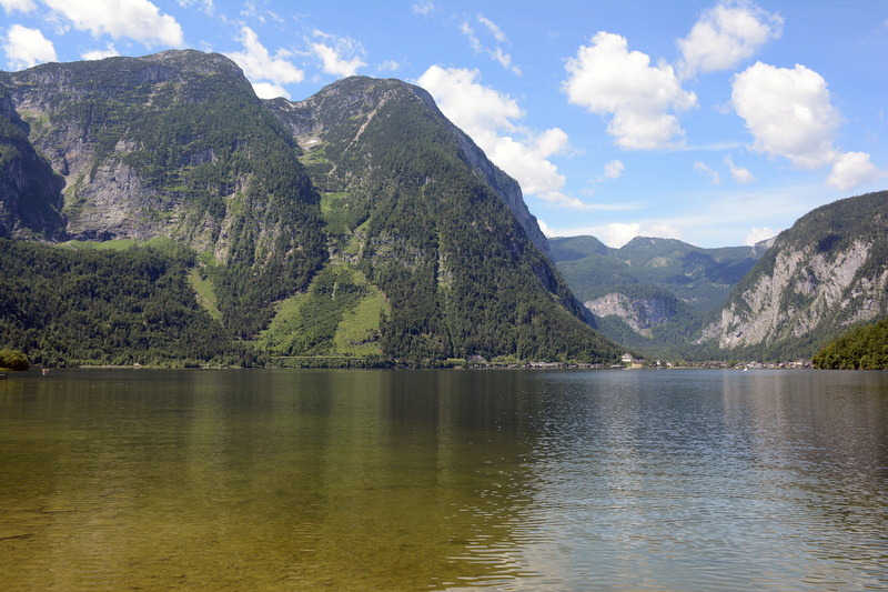 beauty in nature, mountain range, non-urban scene, tree, lakes, tranquil scene, alps, 5K, water, lake, coniferous tree, waterfront, sky, mountain peak