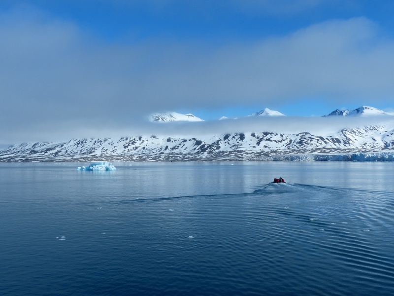light, outdoors, lonely, lagoon, spitsbergen, ice, cold temperature, tranquil scene, sea, zodiac, snowcapped mountain, landscape, non-urban scene, snow