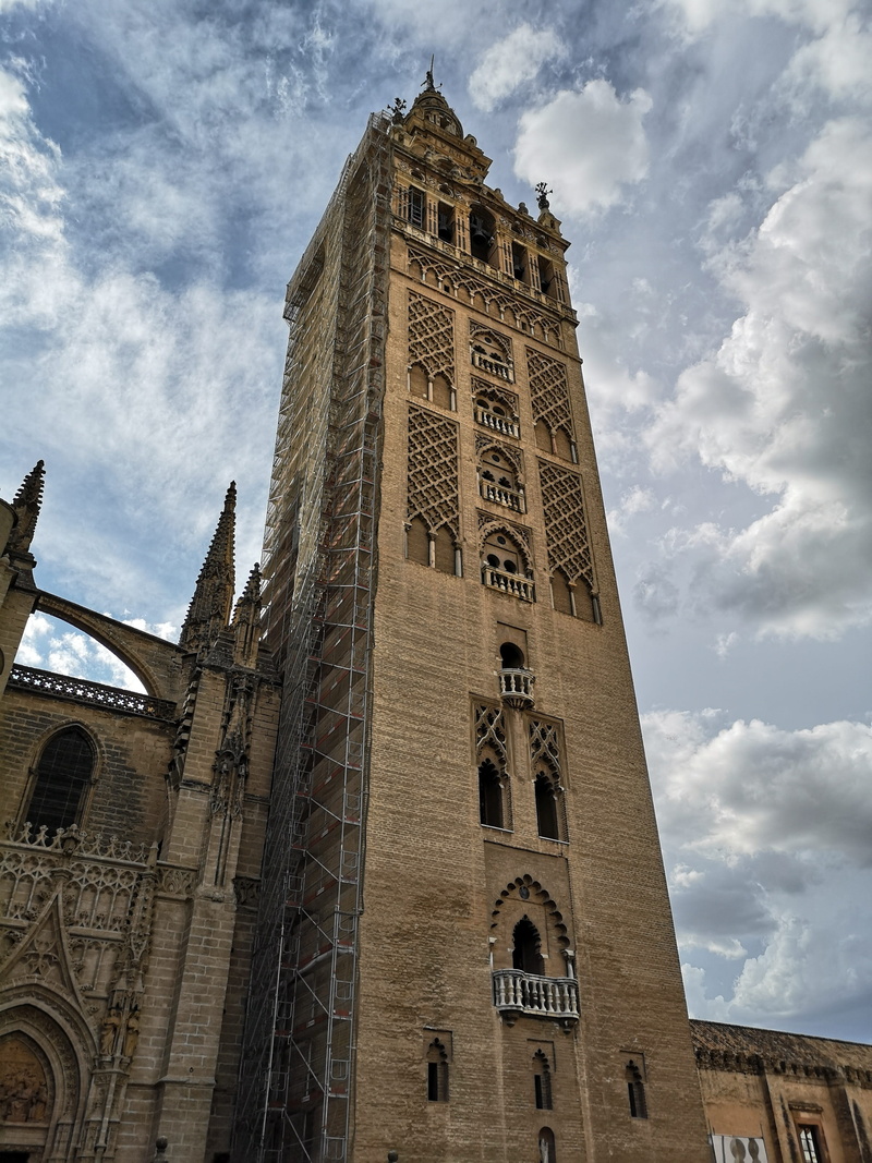 sevilla, sky, giralda, place of worship, outdoors, spirituality, nature, building exterior, no people, travel destinations, the past, cloud - sky, history