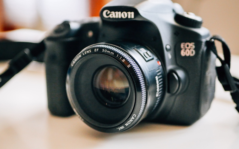 black color, bokeh, modern, photography themes, slr camera, electronics, white, camera, canon 60d, blur, single object, activity, 60d, canon eos, eos, lens - optical instrument