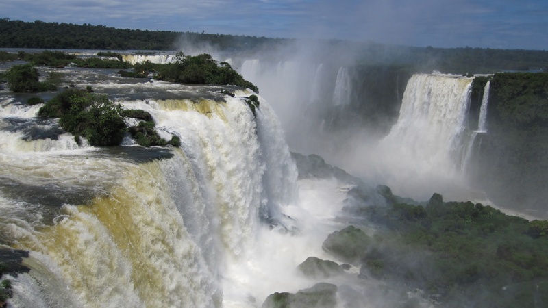 imposing, impressive, scenics - nature, iguazu, no people, flowing water, power in nature, water, brazil, iguacu River, beauty in nature, environment, travel destinations