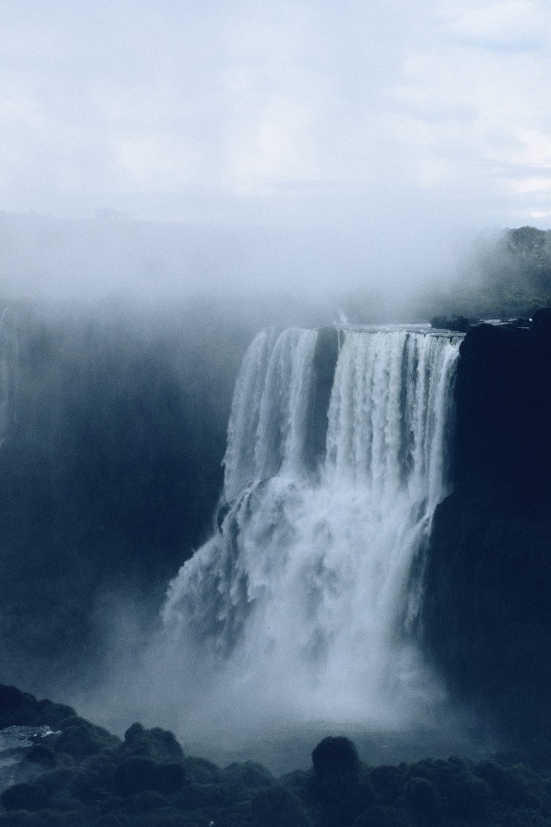 power, aquatic sport, south america, water, no people, iguacu, flowing, brazil, outdoors, paraguay, iguazu falls, beauty in nature, landscape, nature, motion