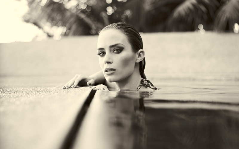actress, looking at viewer, Emily Blunt, 4K, depth of field