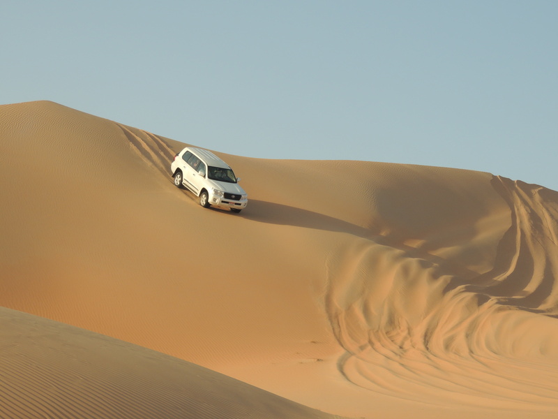 4K, climate, 4x4, daytime, sports utility vehicle, arid climate, no people, beauty in nature, sand dune, landscape, desert, tranquility, sky, dessert