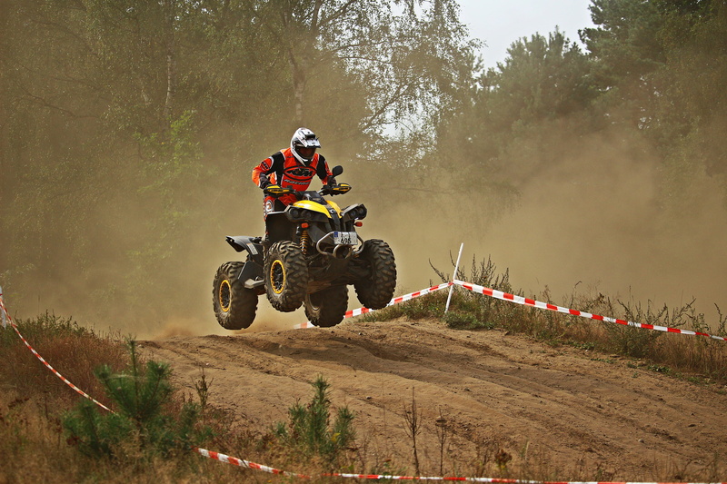 5K, competition, transportation, motocross, motorcycle, real people, skill, headwear, enduro, all-terrain vehicle, dirt, motorsport, extreme sports, crash helmet