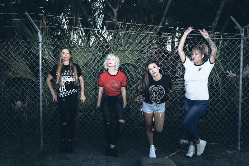 four, leaning, steel, girls, women, wear, chainlink fence, together, pose, portrait, men, boundary, trees, lifestyles, young, group together, front view