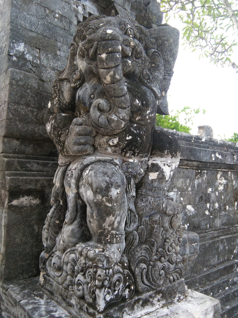uluwatu temple, spirituality, statue, building, no people, outdoors, the past, male likeness, sculpture, human representation, building exterior, 2K, day
