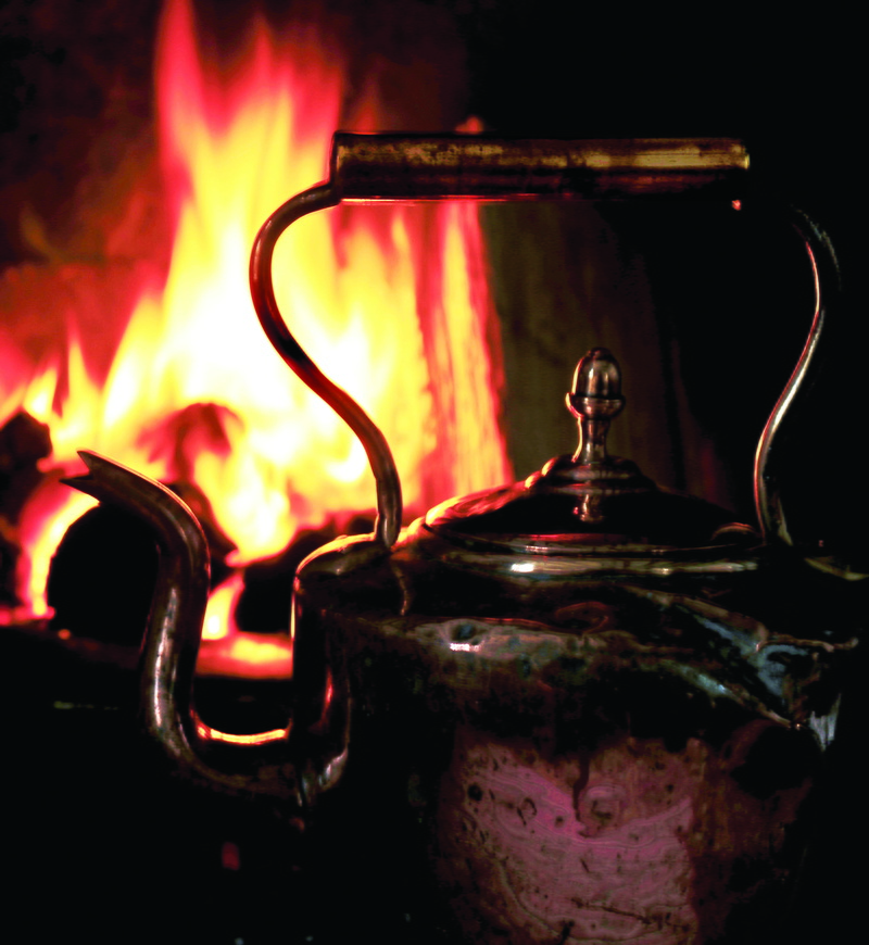 roaring fire, container, 4K, hot drink, teapot, flame, still life, burning, fireside, copper kettle, focus on foreground, heat - temperature, fire, food and drink
