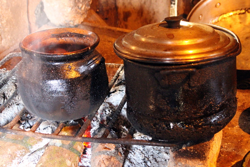 no people, burning, rusty, fireplace, close-up, kitchen utensil, indoors, container, clay pots, claypots, hot, humble home, home, wood - material, old