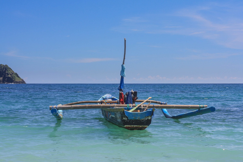people, waterfront, Boat, horizon, nautical vessel, mode of transportation, real people, Indonesia, outdoors, Sea, Bay, fishermen, horizon over water, sky