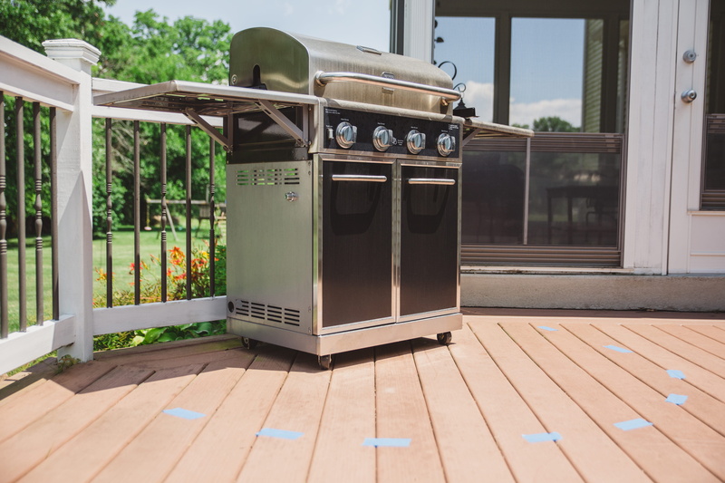 backyard, outdoors, barbecue, safety, no people, 5K, wood - material, architecture, barbeque, deck, domestic room, built structure, flooring, entrance