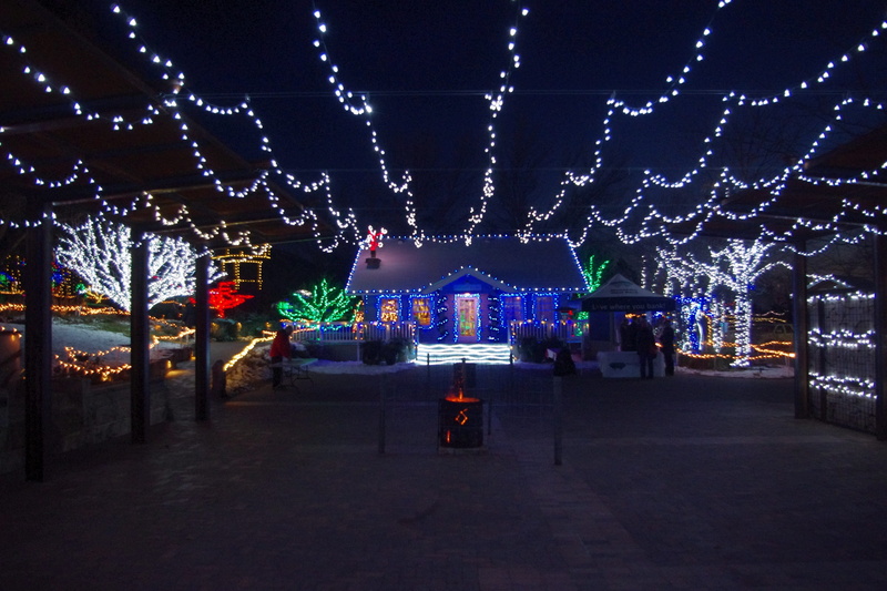 dark, holiday, lights, fire, architecture, decorations, outdoors, decoration, Lights, event, 2K, electric light, glowing, celebration, illuminated, electric Lamp