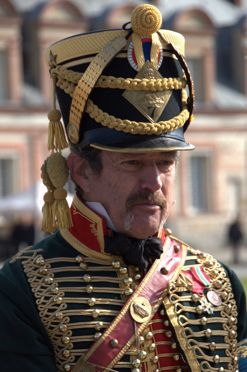 military uniform, goodbyes, headshot, one person, males, real people, close-up, uniform, looking away, imperial guard, fontainebleau, clothing, portrait