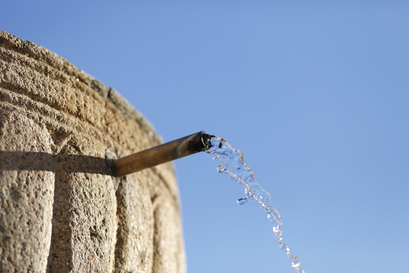 food and drink, copy space, close-up, metal, guadalupe, focus on foreground, blue, animal, source, water, no people, sunlight, sky, drinking, plant, cáceres