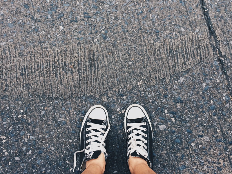 1080P, human limb, one person, road, star, low, city, human foot, leisure activity, personal perspective, street, black, sneakers, fashion, human leg