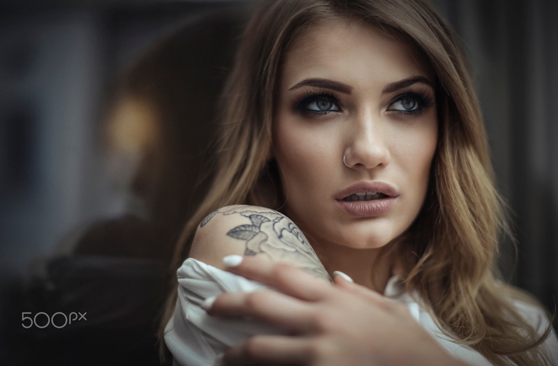 young women, indoors, women, 500px, contemplation, portrait, white nails, young adult, reflection, nose rings, human face, depression - sadness, face, eyeliner