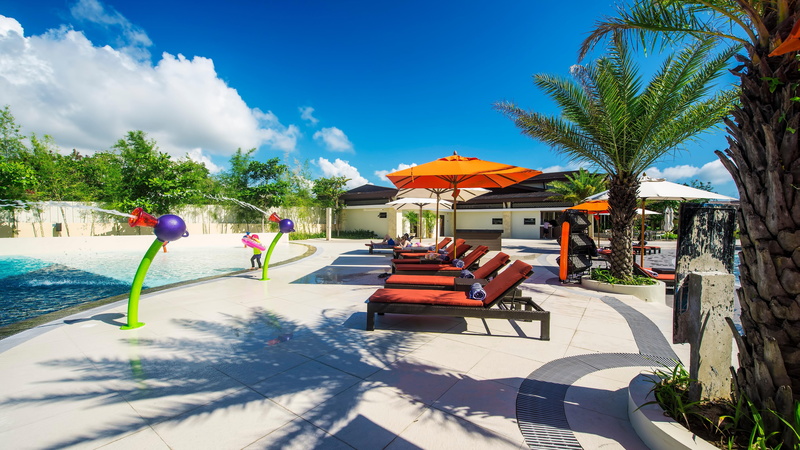 water, photography, fun, day, crimson resort and spa, pool, resort, incidental people, frozenblizzard, building exterior, asia, luxury, nikon, tropical climate