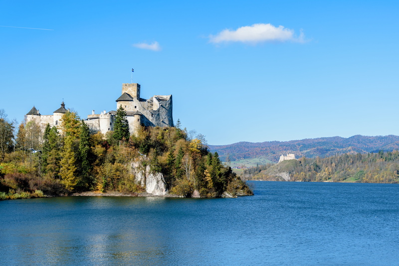 body, building, architecture, poland, lake, mountains, building exterior, tourism, tree, picturesque, the past, pieniny, day, landscape, old castle, next