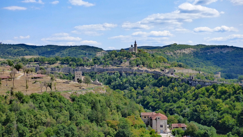 mountain, bulgaria, growth, built structure, fortress, castle, day, landscape, veliko tarnovo, patriarchate, beauty in nature, land, cloud - sky, sky, 4K