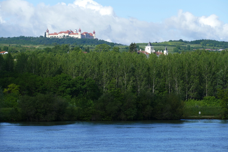 christianity, architecture, outdoors, built structure, green color, unesco world heritage site, historically, benedictine abbey, scenics - nature, building exterior