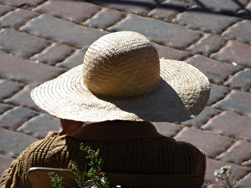 hat, 4K, women, leisure activity, straw hat, peace, lifestyles, sunny, warmth, sunbathing, warm clothing, high angle view, one person, soledad, nature